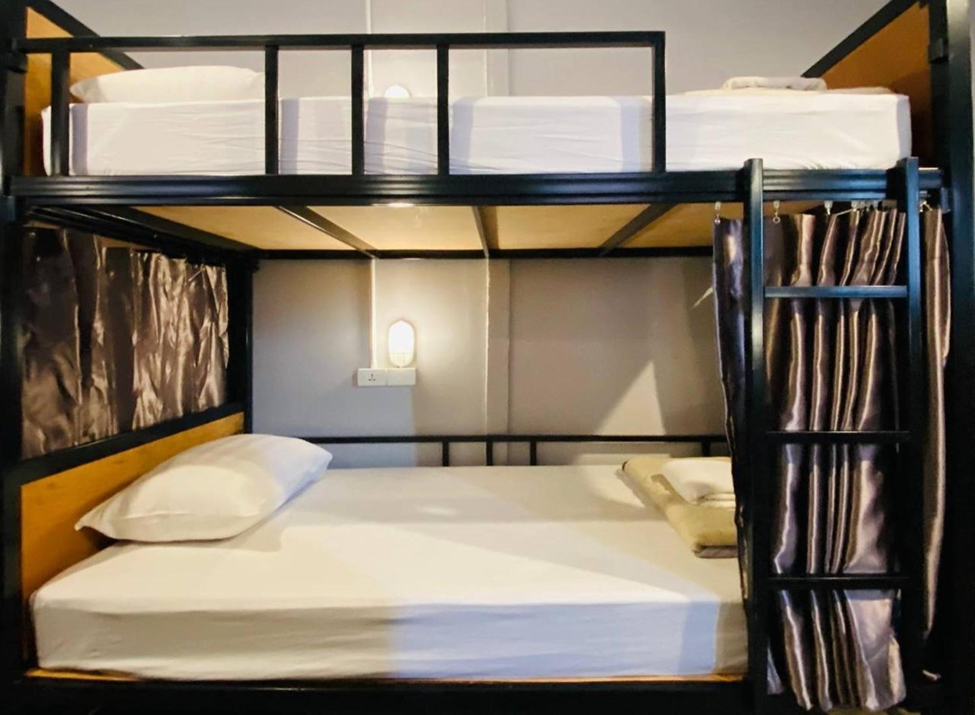 Hostel Lemon Siam Petchaburi Road Bangkok Luaran gambar